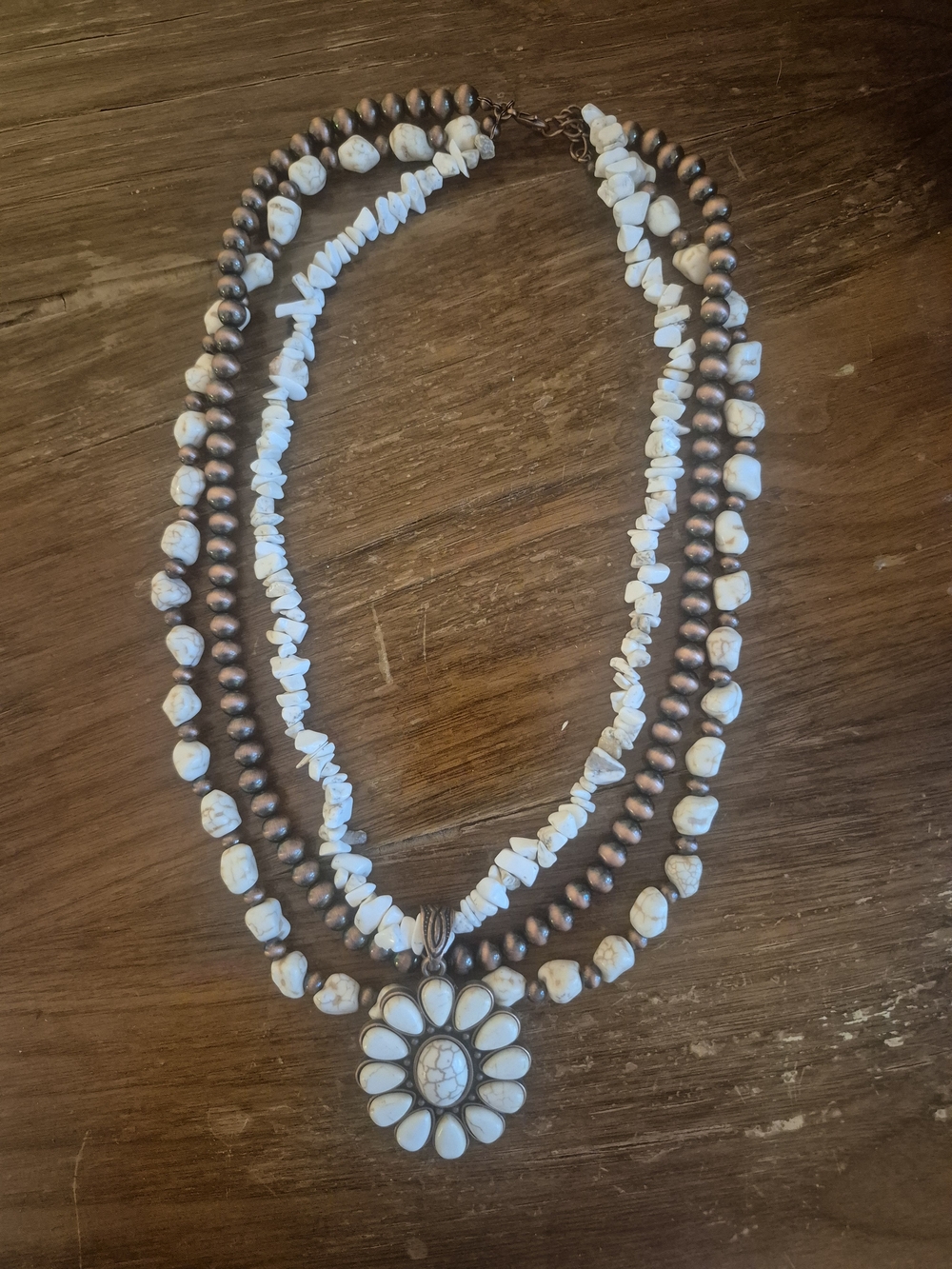 Montana West Rustic Couture's White and Brown Beaded Floral Pendant Necklace Set - Picture 4 of 4